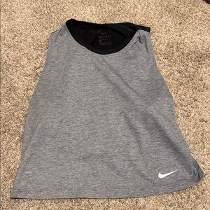 Women’s M Nike Heather Gray Dri-FIT Sleeveless Tank Top.